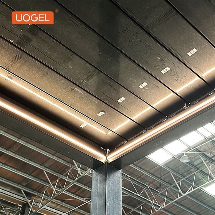 25.10.31-modern backyard pergola-3